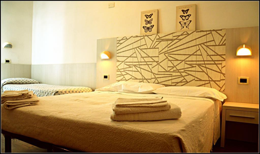 Hotel Luana Rimini Kültér fotó