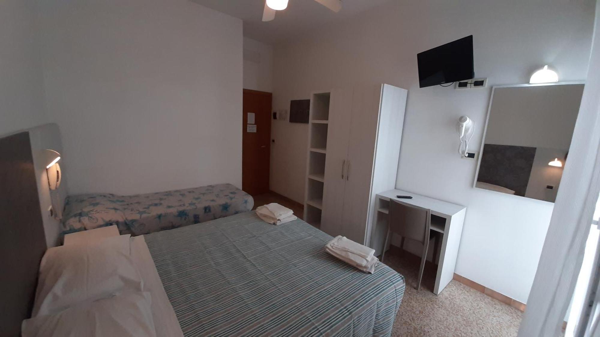 Hotel Luana Rimini Kültér fotó