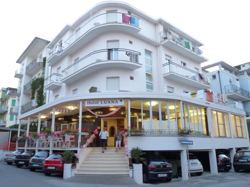 Hotel Luana Rimini Kültér fotó