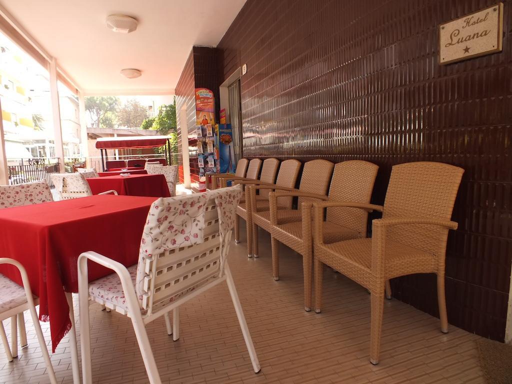 Hotel Luana Rimini Kültér fotó
